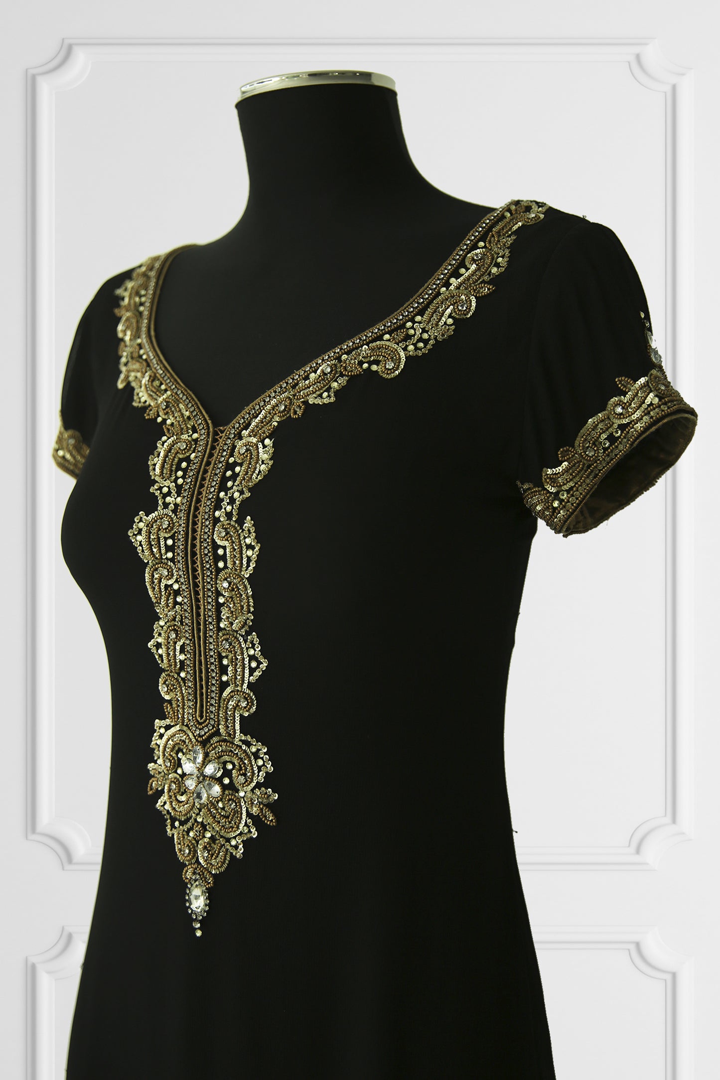 Black Embroidered Kurta