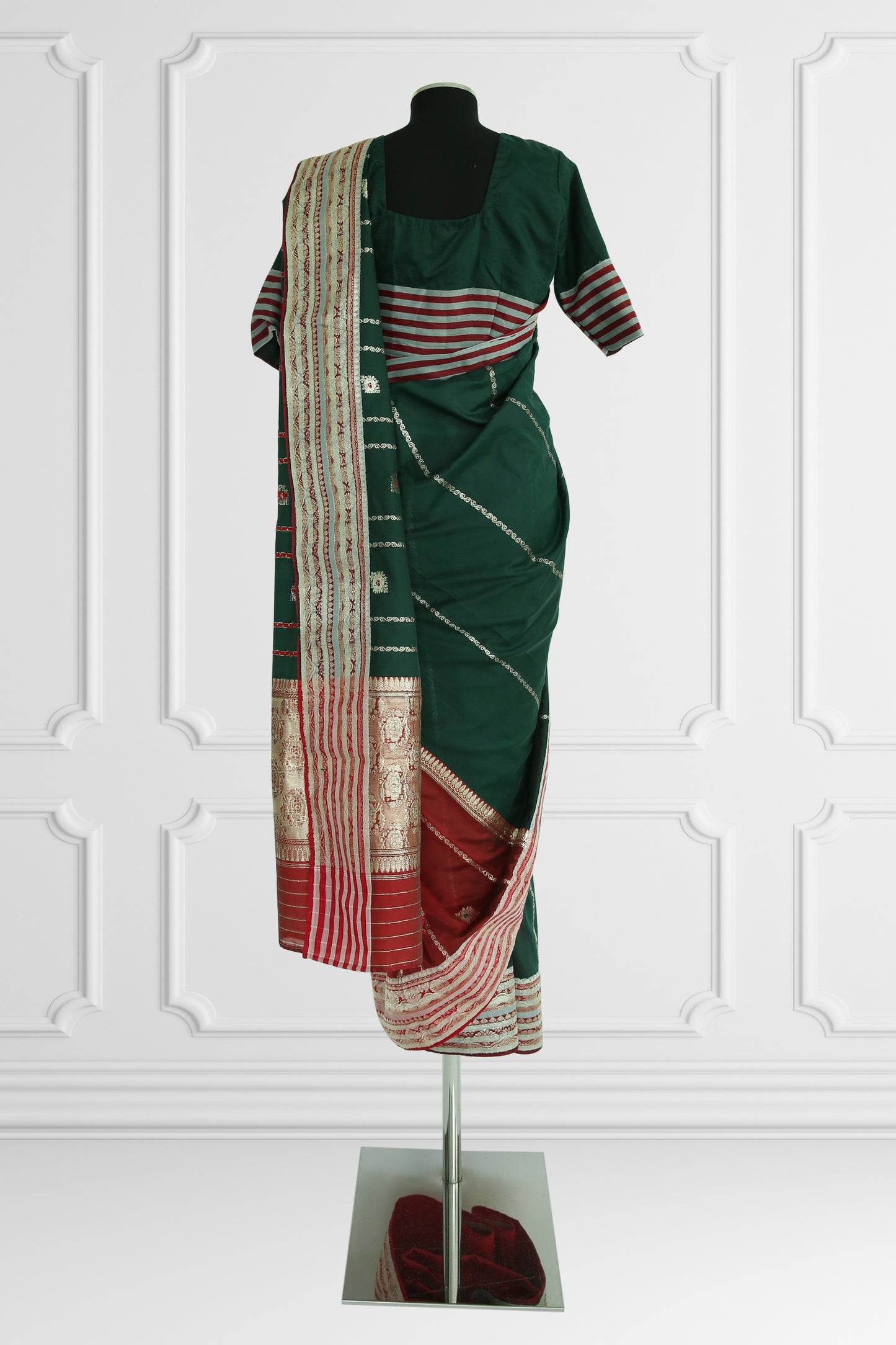 Emerald Elegance Handwoven Saree