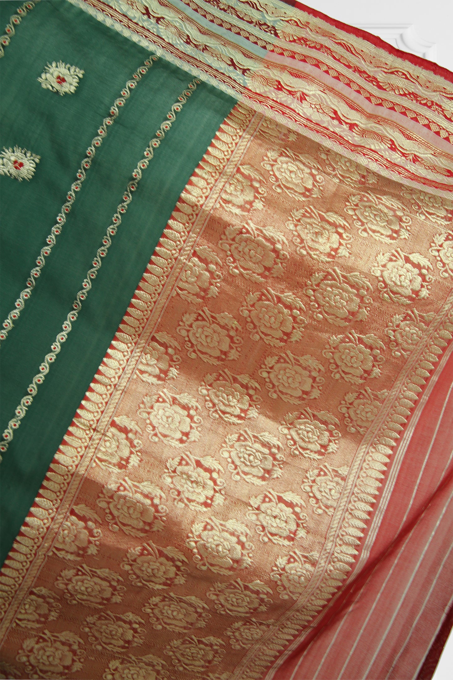 Emerald Elegance Handwoven Saree