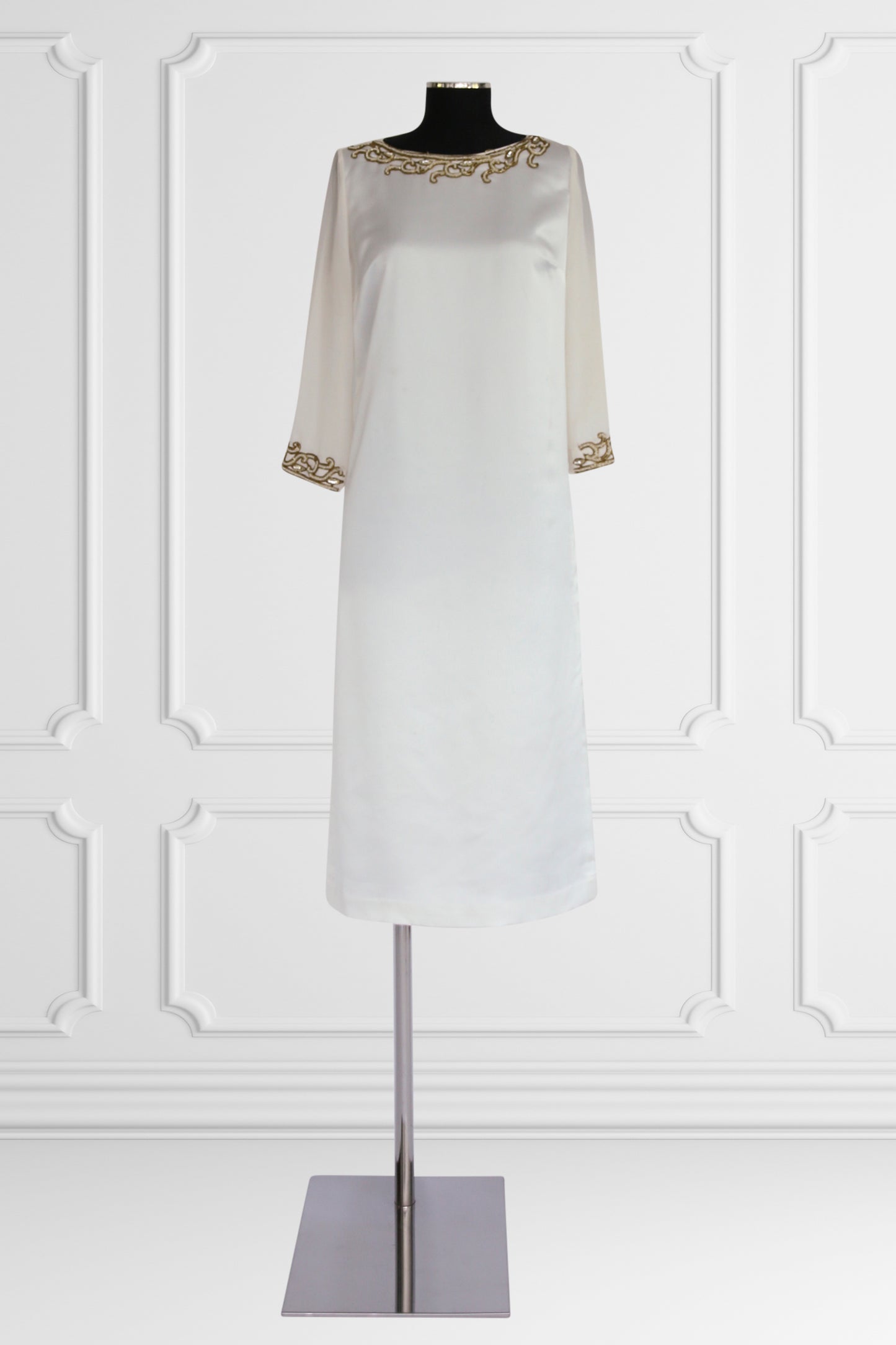 Elegant Silk Ivory Embellished Kurta