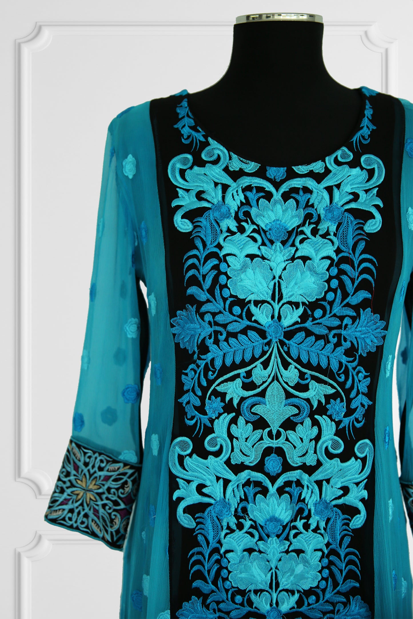 Floral Blue & Black Kurta Set