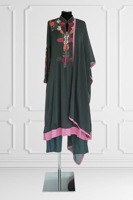 Grey With Floral Embroidery Kurta Set