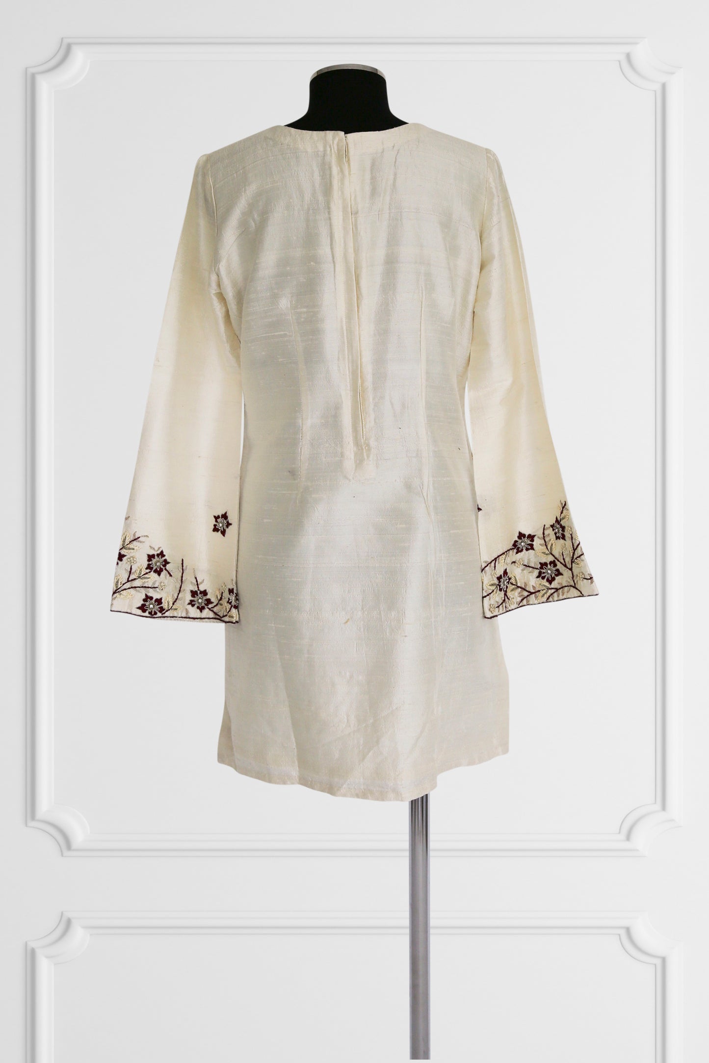 Raw Silk Ivory Floral Embroidered Kurta