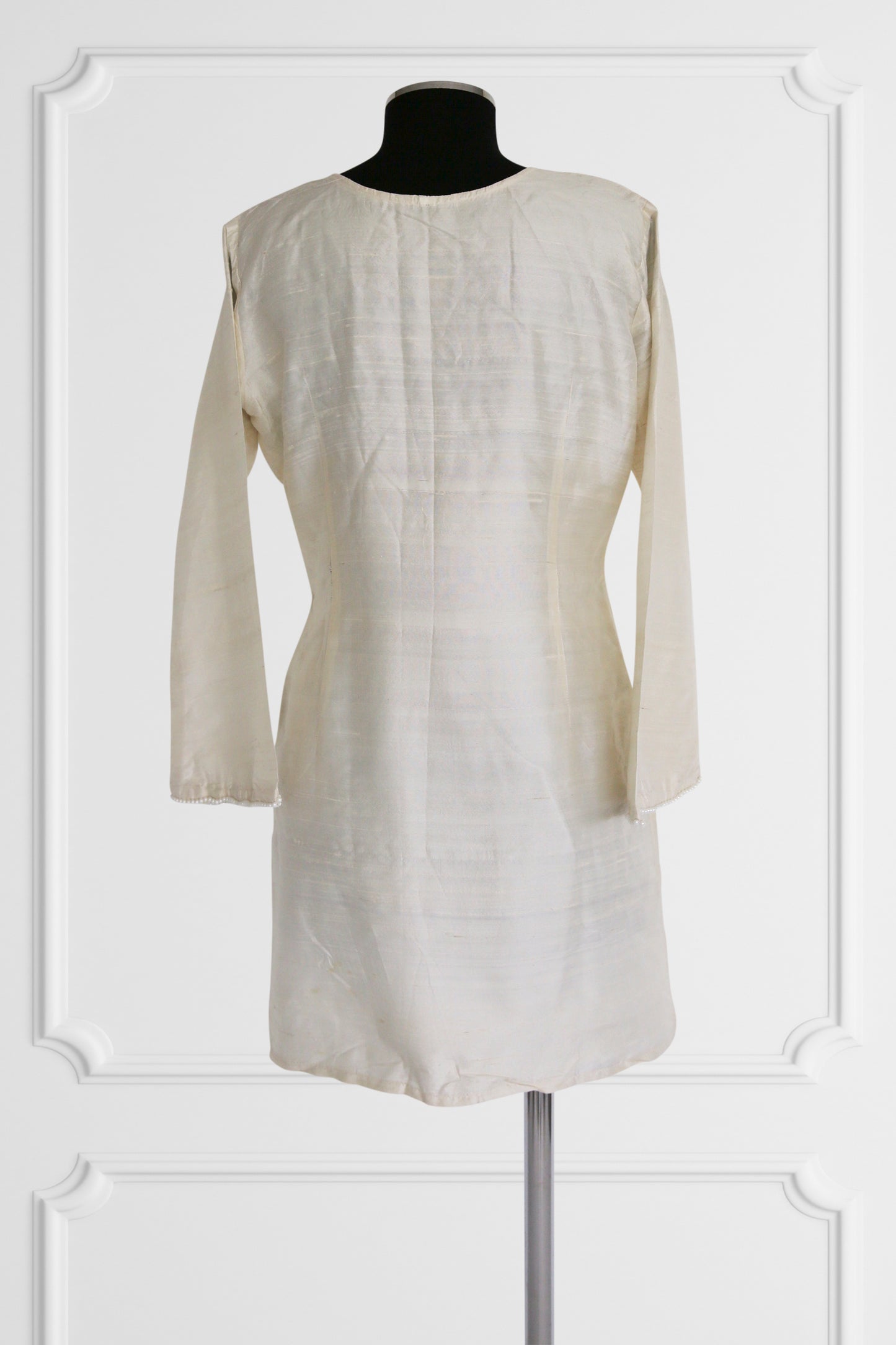 Ivory Kurta with Statement Embellishment