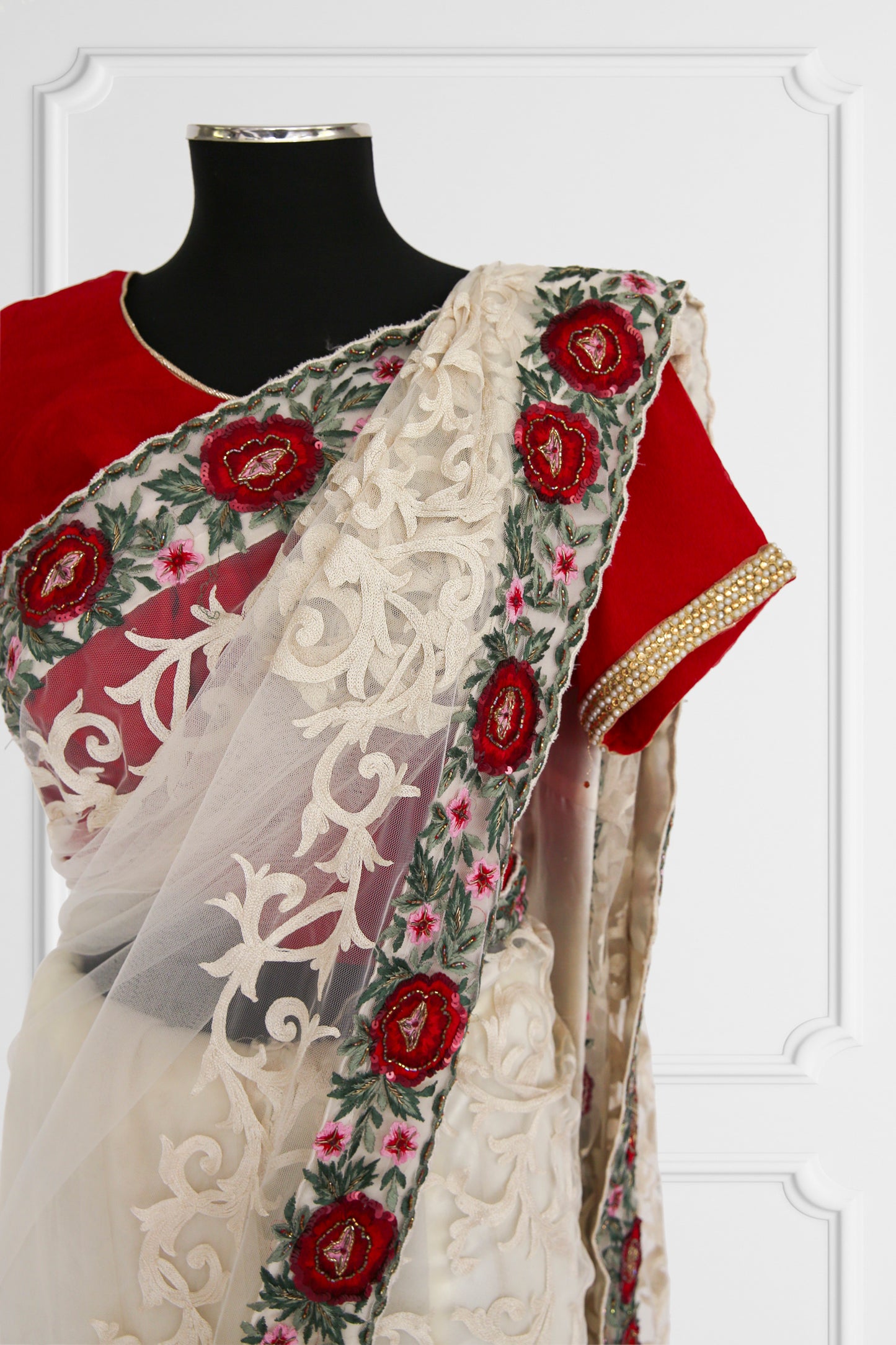 Off White Saree Set with Red Blouse and Floral Embroidered Border