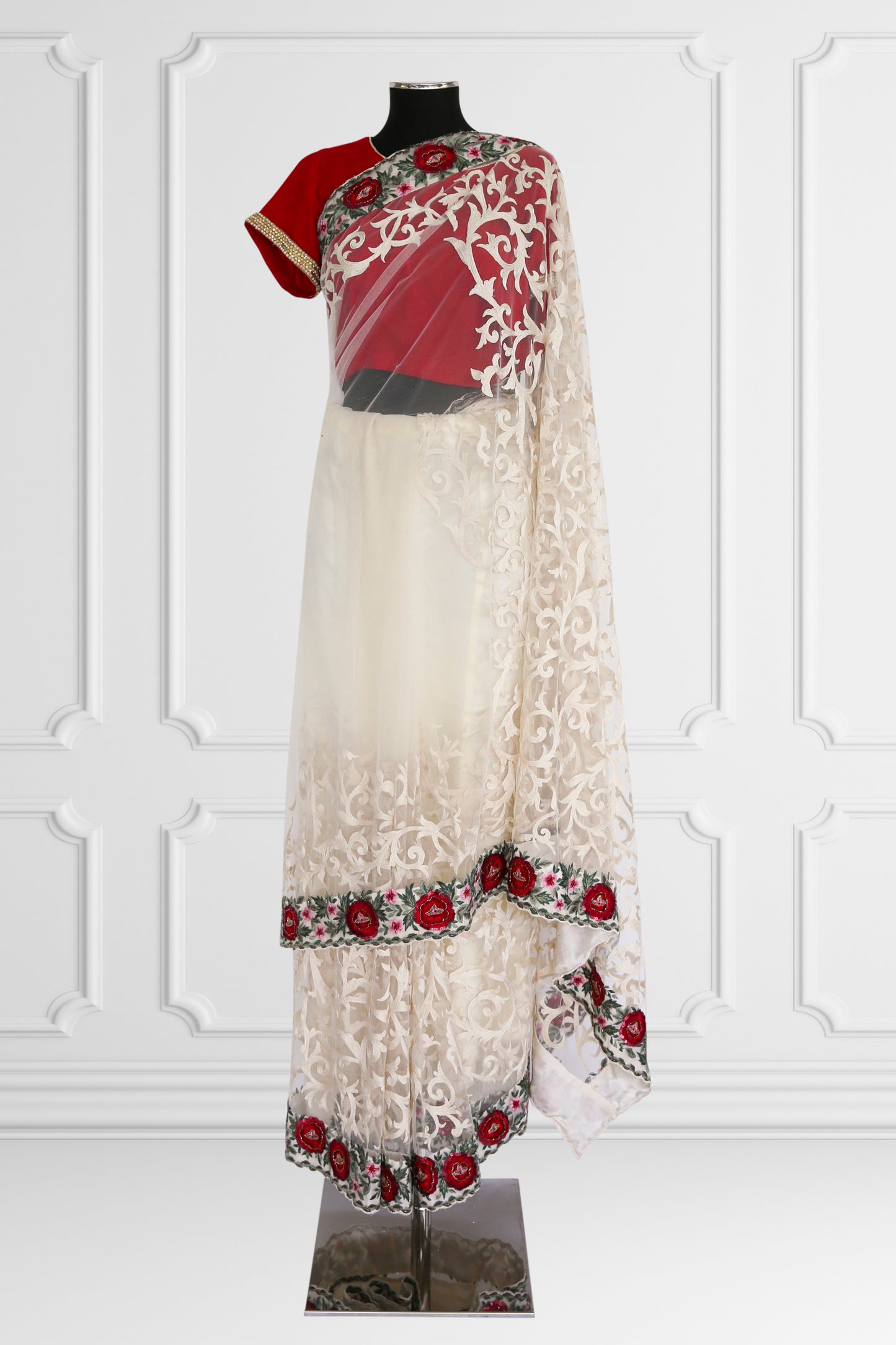 Off White Saree Set with Red Blouse and Floral Embroidered Border