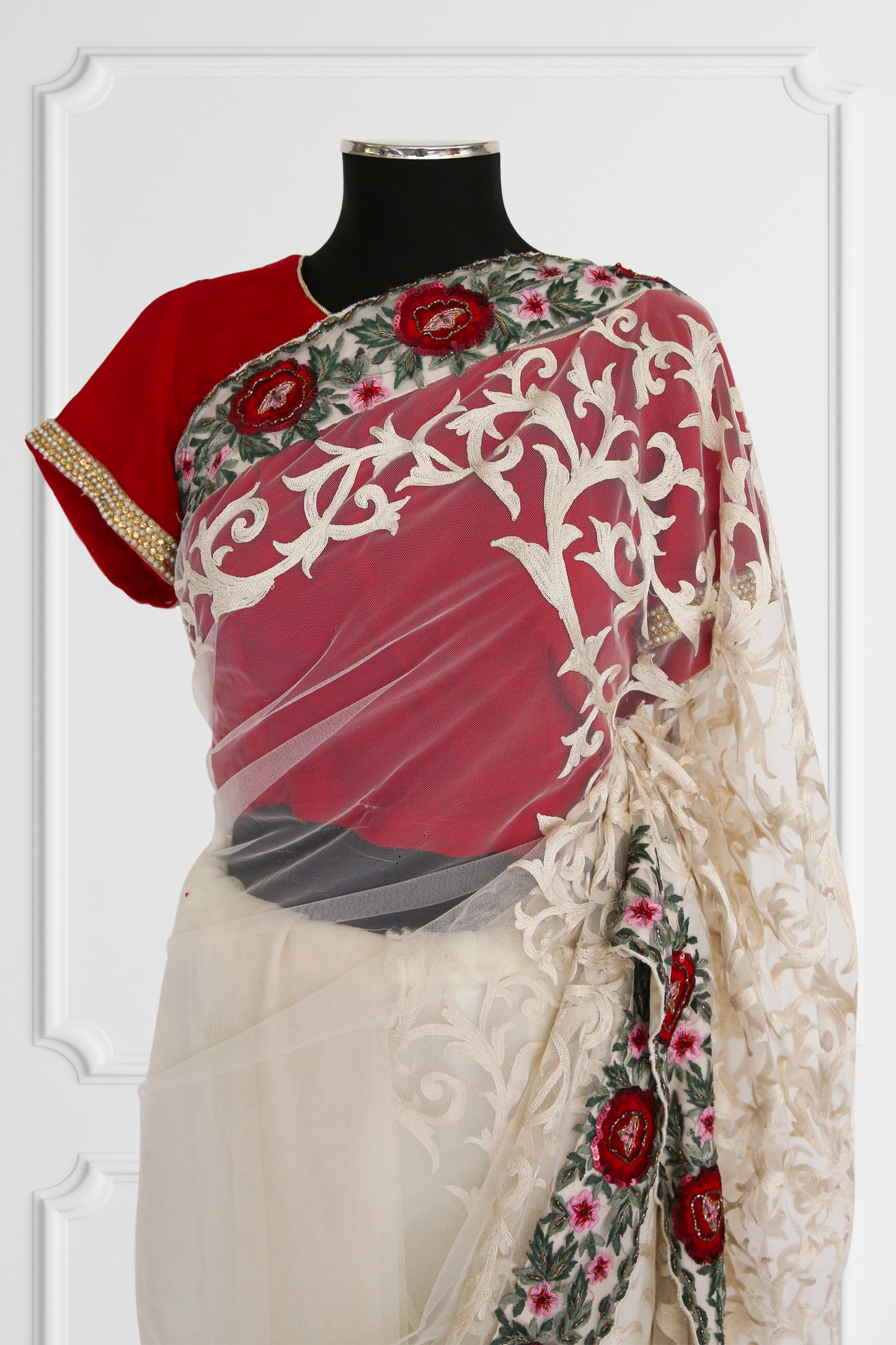 Off White Saree Set with Red Blouse and Floral Embroidered Border