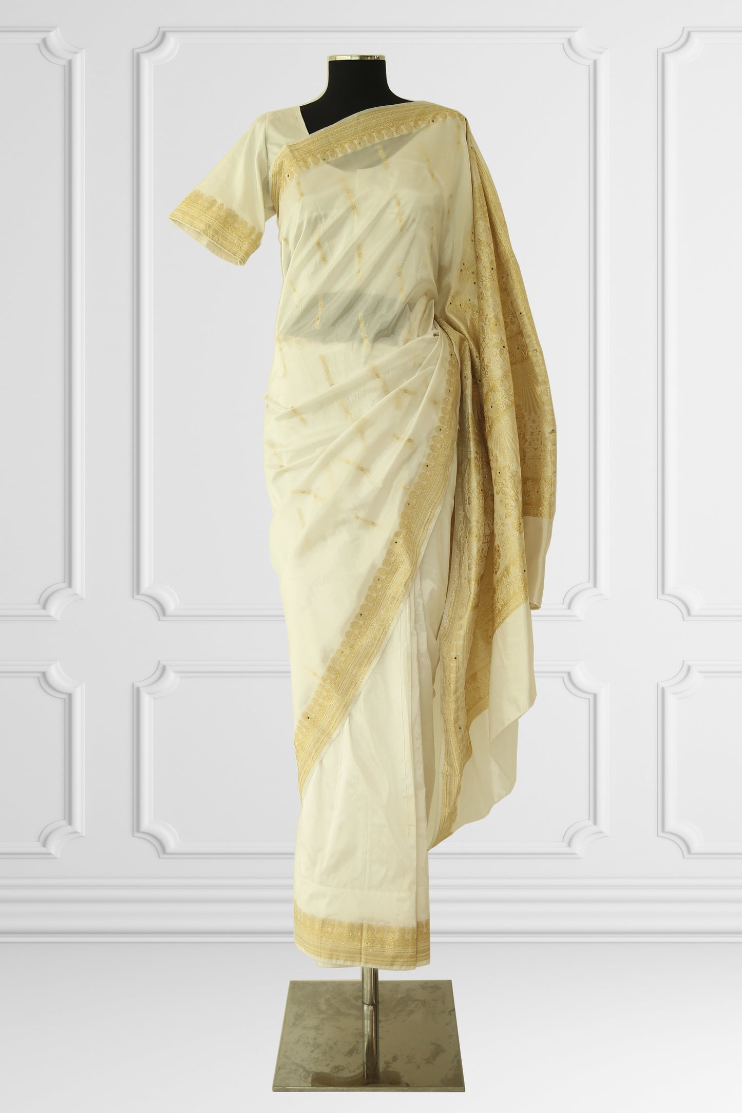 Traditional Kerela White Silk Saree Set